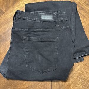 Kenneth Cole Men’s 44x34 Black Tapered Fit Stretch Denim Jeans